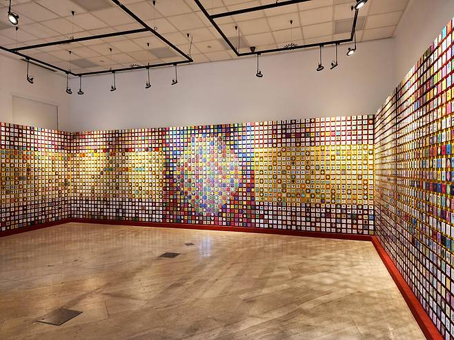 "Things I Know" is on display at the Korean Cultural Center in Madrid, Thursday. (Hwang Dong-hee/The Korea Herald)