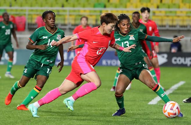 여자축구 대표팀 공격수가 부상으로 파리 올림픽 예선에 뛰지 못한다. 대한축구협회는 정설빈을 대체 발탁했다. 사진은 정설빈의 경기 모습. /사진= 뉴스1