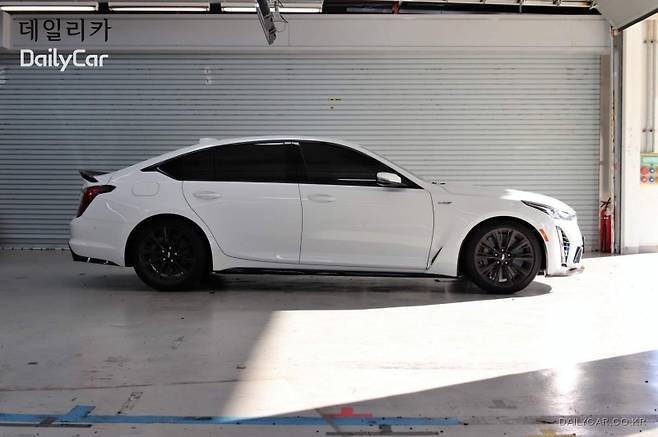 캐딜락, CT5-V 블랙윙