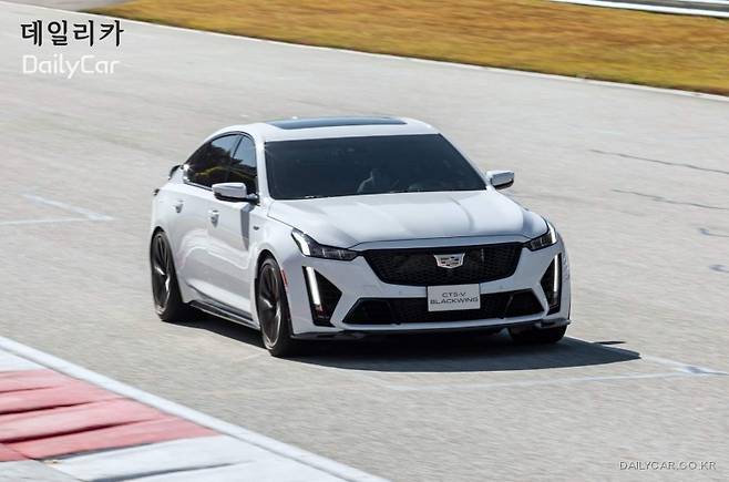 캐딜락, CT5-V 블랙윙