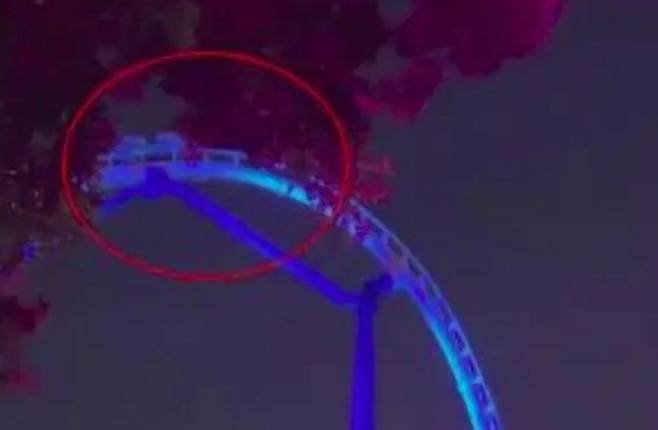 사고가 발생한 중국 롤러코스터 열차ⓒ웨이보 캡처=연합뉴스