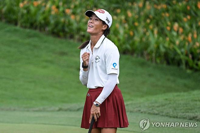 연장 9차전 끝에 우승한 셀린 부티에 [AFP. 재배포 및 DB 금지]