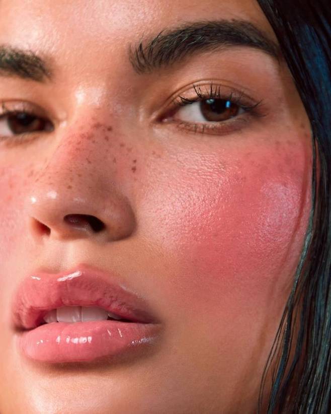 카일리 코스메틱스