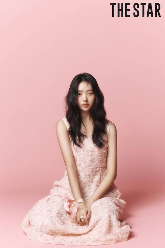 배우 임나영의 더스타 11월호 화보. 더스타 제공.