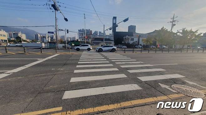 충남 보령시 수청지구 횡단보도.