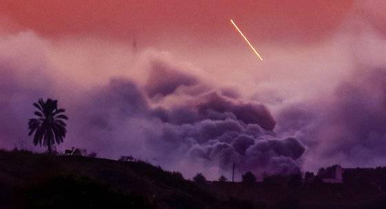 29일(현지시간) 이스라엘 포탄이 가자지구 북부 지역을 공격하고있다.EPA=연합뉴스