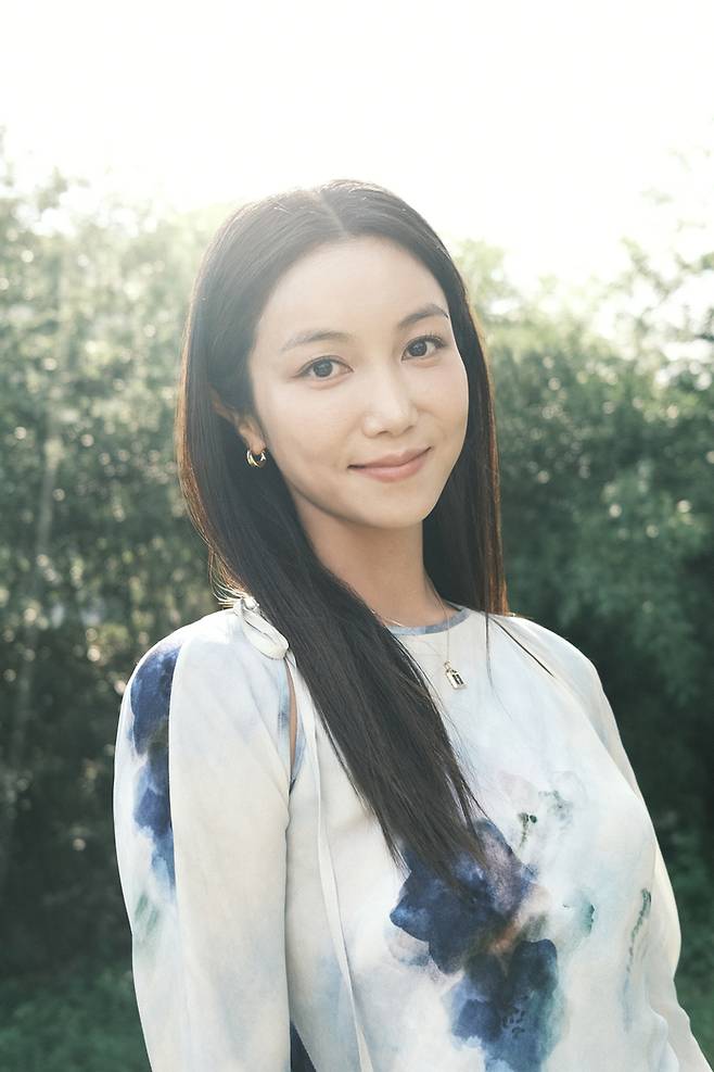 tvN 드라마 ‘아라문의 검’에서 태알하 역을 연기한 배우 김옥빈. 사진 스튜디오고스트