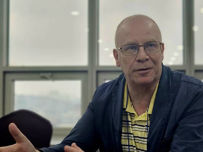 안데르스 하그펠트(Anders Hagfeldt) 스웨덴 웁살라대 총장이 1일 서울 종로구 성균관대에서 조선비즈와 인터뷰하고 있다. 그는 "태양전지는 노벨위원회가 관심이 있는 연구 분야"라고 말했다./송복규 기자