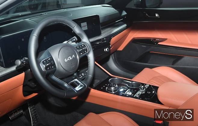 '더 뉴 K5'의 내부/사진=장동규 기자