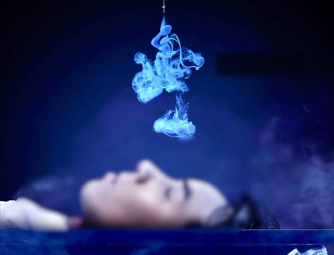 "마약, 시작하는 순간 모든 것이 끝납니다." 마약 중독을 경계하는 여러 공익 캠페인은 마약 오남용 예방이 가장 좋은 마약 치료 방법이라고 말한다. [사진=게티이미지뱅크]