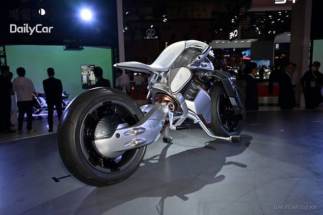 야마하 모터로이드2 (MOTOROiD2)(2023 재팬모빌리티쇼)