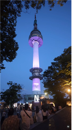 서울시 인스타그램 조회수 1위인 ‘보랏빛 남산서울타워 미디어파사드’ 섬네일. <자료 = 서울시>