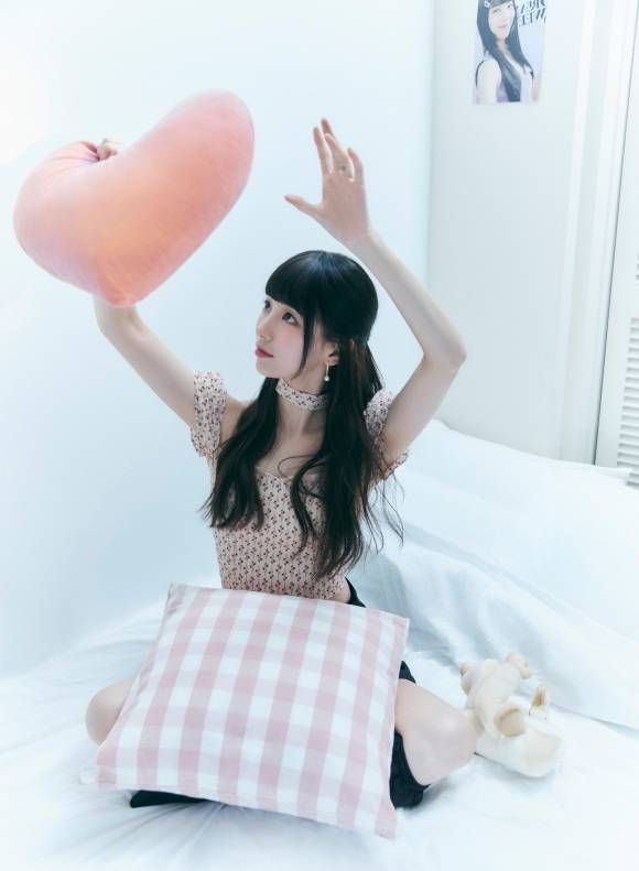 배우 수지가 넷플릭스 시리즈 '이두나!'에 관한 다양한 이야기를 전했다. /넷플릭스