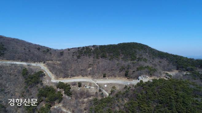 주류성, 가림성과 함께 백제 부흥군의 거점성이었던 임존성(충남 예산). <삼국사기>는 “부흥군이 임존성을 확보하자 10일도 되지 않아 3만명이 모였고, 나당 연합군의 공격에도 성을 지켜내자 주변의 200여개 성이 호응했다”고 기록했다.