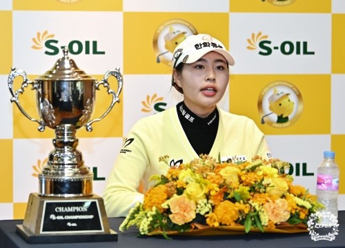 우승 인터뷰 중인 성유진. [사진=KLPGA]