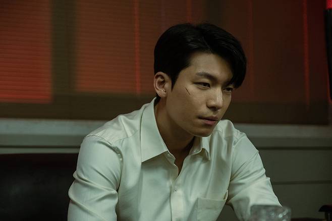 디즈니플러스 드라마 ‘최악의 악’에 정기철 역으로 출연한 배우 위하준. 사진 월트디즈니컴퍼니 코리아
