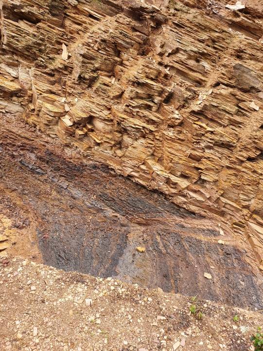 ▲ 층위 단면 사진 : 문화재청