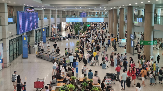 인천공항 입국장 전경.|박준철기자