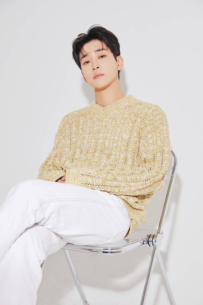 가수 딘딘 /사진=슈퍼벨컴퍼니