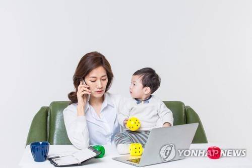 워킹맘 [게티이미지뱅크 제공. 재판매 및 DB금지]