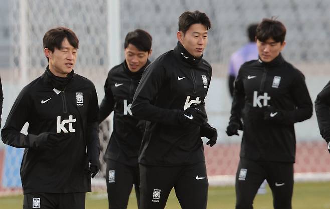 훈련 중인 축구 대표팀. 연합뉴스