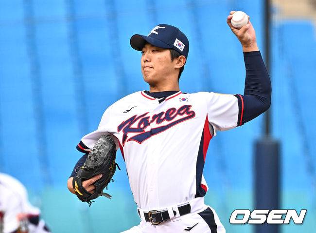 [OSEN=대구, 이석우 기자]APBC 대표팀 이의리가 역투하고 있다. 2023.11.11 / foto0307@osen.co.kr