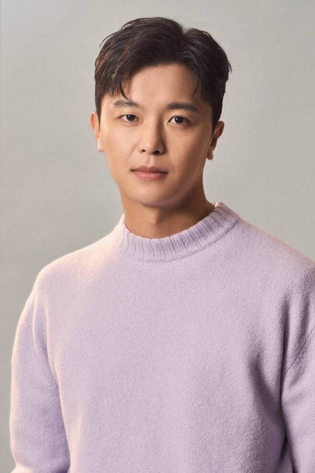 연우진이 ‘정신병동에도 아침이 와요’에서 동고윤을 연기한 소감을 밝혔다. 사진|넷플릭스