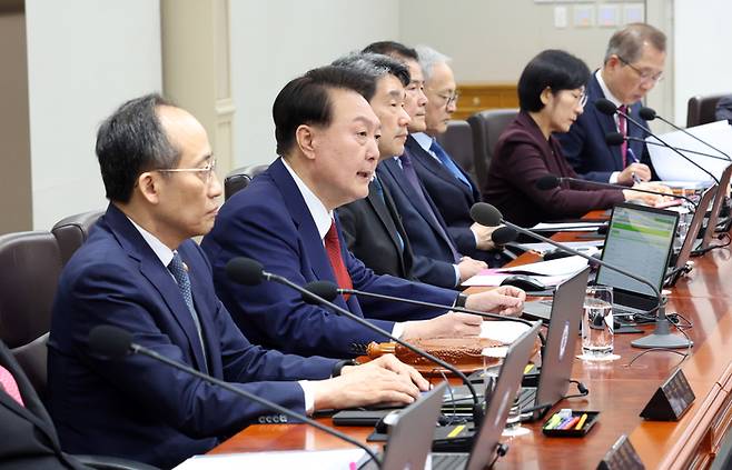 윤석열 대통령이 14일 서울 용산 대통령실 청사에서 제47회 국무회의를 주재하고 있다. 2023.11.14. [이승환 기자]