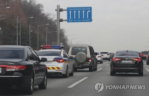 고속도로 순찰차 [연합뉴스 자료사진] 기사와 직접 관련 없음