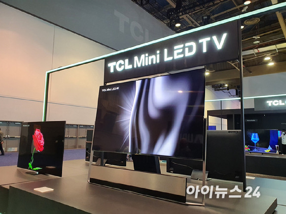 TCL 미니 LED TV [사진=장유미 기자]