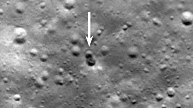작년 3월 달 뒷면에 최대 약 28m 너비의 이중 분화구가 생성된 사진이 공개됐다. (사진=NASA/고다드/애리조나주립대)