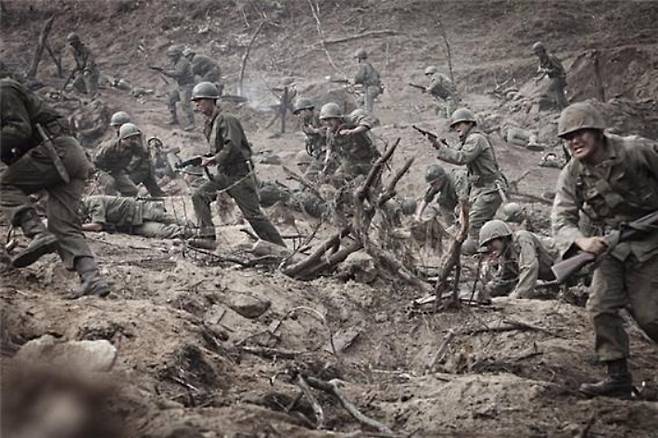 영화 고지전의 한 장면