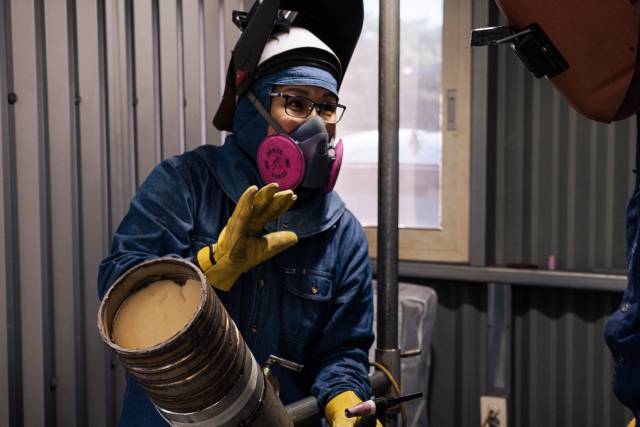 ▲<프레시안>은 지난 7일 충남 서산의 플랜트건설기능학교를 찾아 12년째 용접사로 일하는 김신혜 씨를 만났다. ⓒ황지현