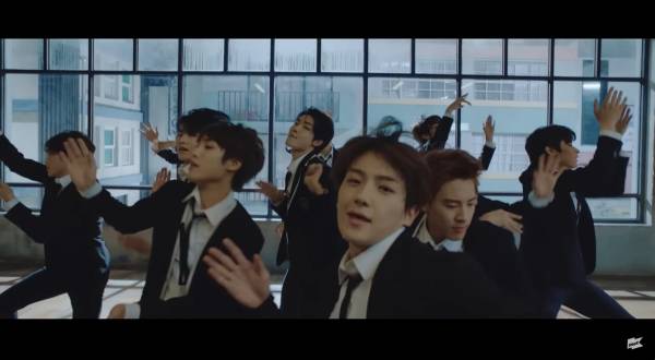 사진=더보이즈 '소년' 뮤직비디오 캡처