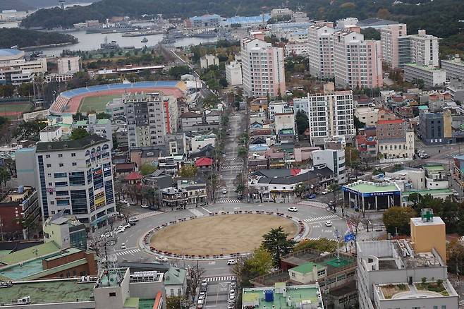 2023년 11월9일 오후 경남 창원시 진해구 중원로터리. 김양진 기자