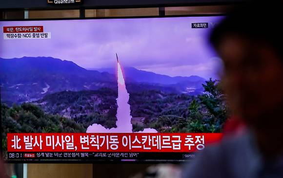 북한은 지난 7월에도 동해상으로 탄도미사일 2발을 발사했다. [사진=뉴시스]