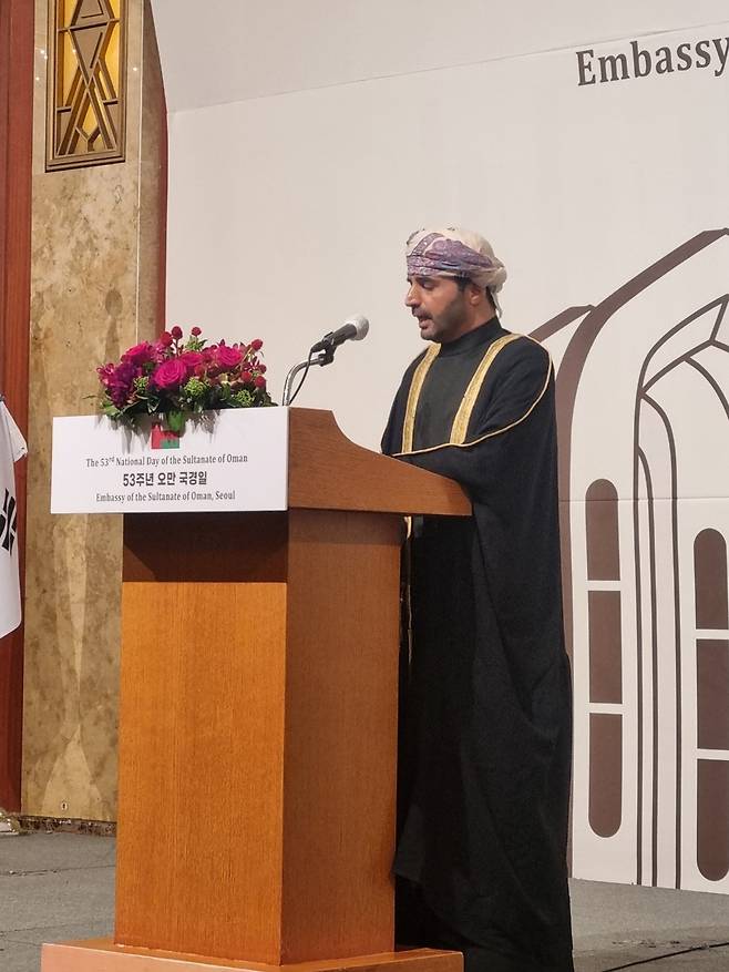 Omani Ambassador to Korea Zakariya bin Hamad Al Saadi delivers remarks at the 53rd National Day of Oman at Lotte Hotel in Jung-gu, Seoul on Monday. (Sanjay Kumar/The Korea Herald)