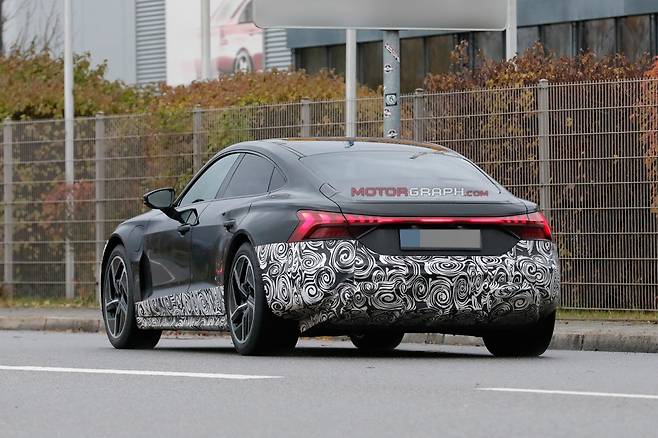 아우디 e-트론 GT 페이스리프트 (출처 :&nbsp;Stefan Baldauf)