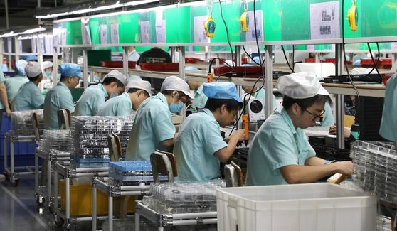 광저우에 위치한 LG디스플레이(중국)유한공사의 한 공장. 신화통신