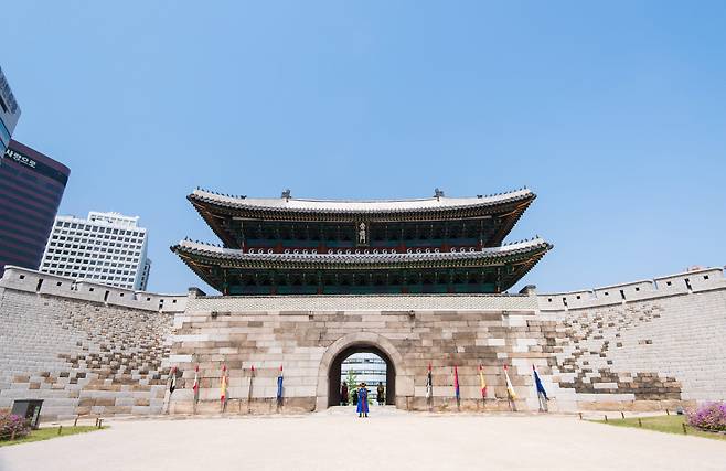 A view of Sungnyemun in central Seoul today (Seoul Metropolitan Government)