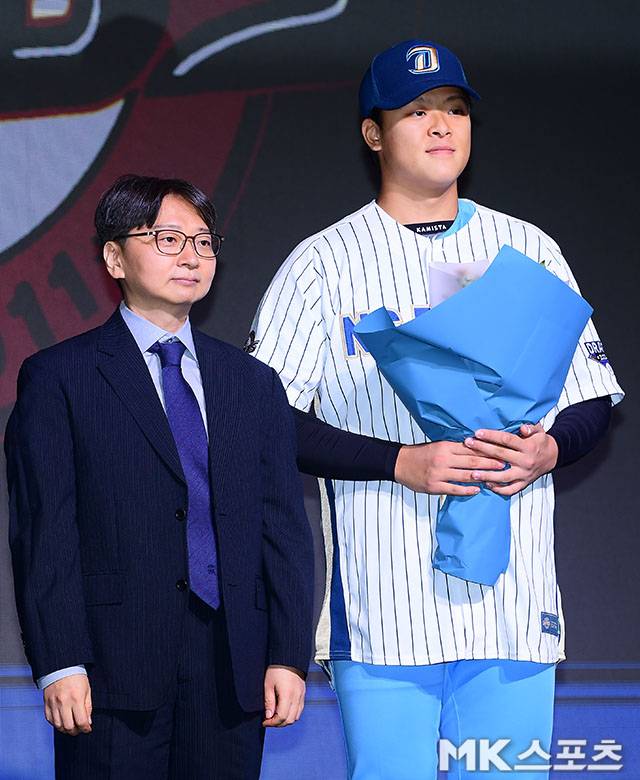 김휘건은 본인이 가장 존경하는 이재학을 넘어 NC 역사에 한 획을 긋고 싶어한다. 사진=김영구 기자