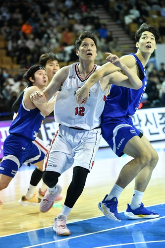 25일 현대모비스와 삼성의 경기 모습.  [KBL 제공. 재판매 및 DB 금지]