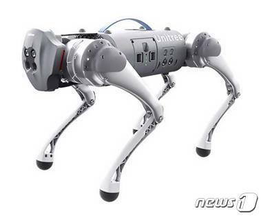 이번 컨퍼런스에서 선보이는 4족 순찰로봇.(부산경찰청 제공)
