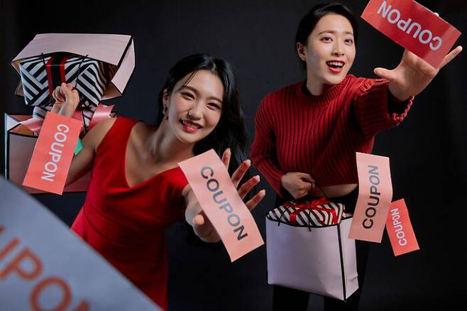 연말이 되면 우리는 왜 무언가에 중독된 듯 쇼핑을 할까? [사진=게티이미지뱅크]