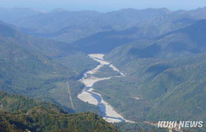 북한 고성군 서면 차일봉에서 발원해 동해안 해금강으로 흐르는 남강(남북강원도협력협회 제공)