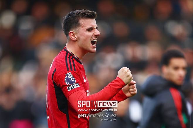 ▲ 30일(한국시간) 영국 유력지 '가디언'에 따르면, 마운트가 맨체스터 유나이티드 매각 대상자에 이름을 올렸다