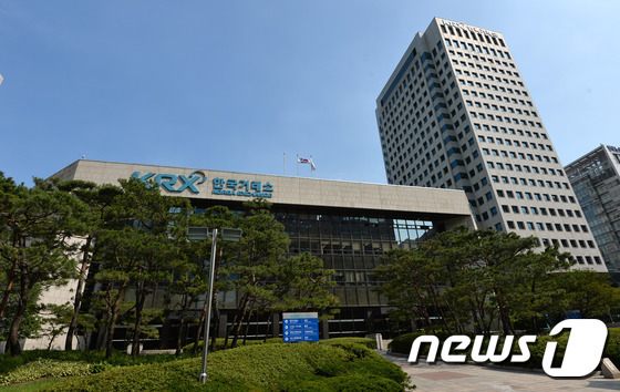 서울 여의도 한국거래소 전경. /뉴스1 ⓒ News1 박세연 기자