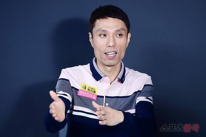 프로당구 선수 최원준이 스포츠한국과 인터뷰를 하고 있다. ⓒ이혜영 기자 lhy@hankooki.com