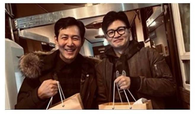 배우 이정재씨와 한동훈 법무부 장관이 함께 찍은 사진 | SNS 갈무리
