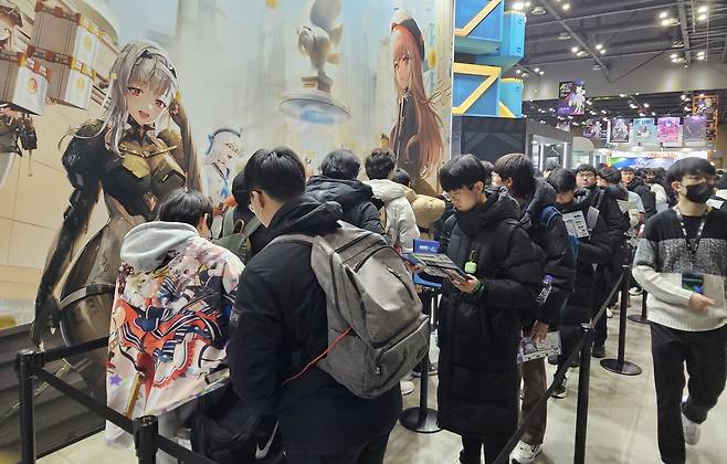 - AGF 2023 승리의 여신: 니케 부스